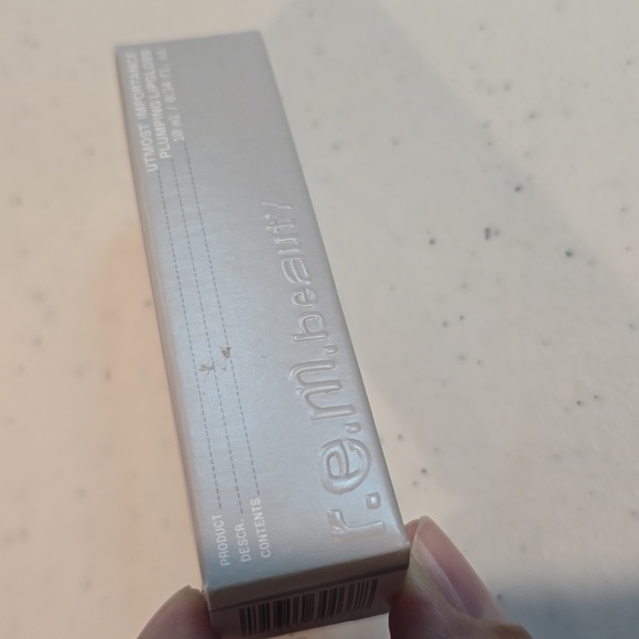 r.e.m. beauty Clear Lip Gloss - Picture 5 of 8